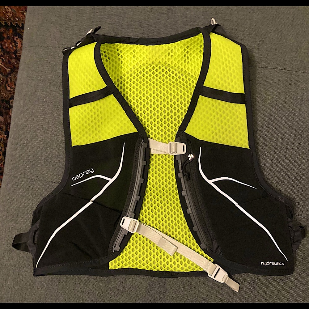 Osprey hydration vest - NO BLADDER